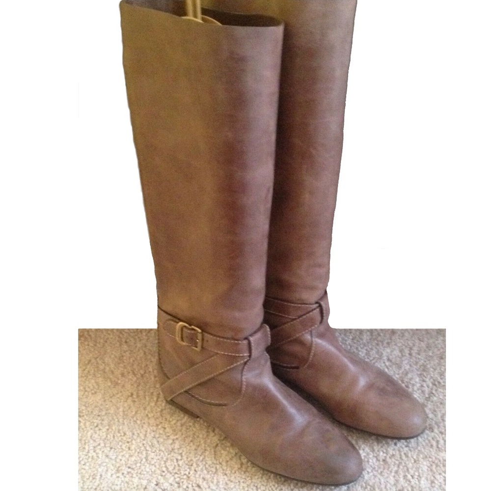 Chloe ‘Saturnia' tall slouched leather boot